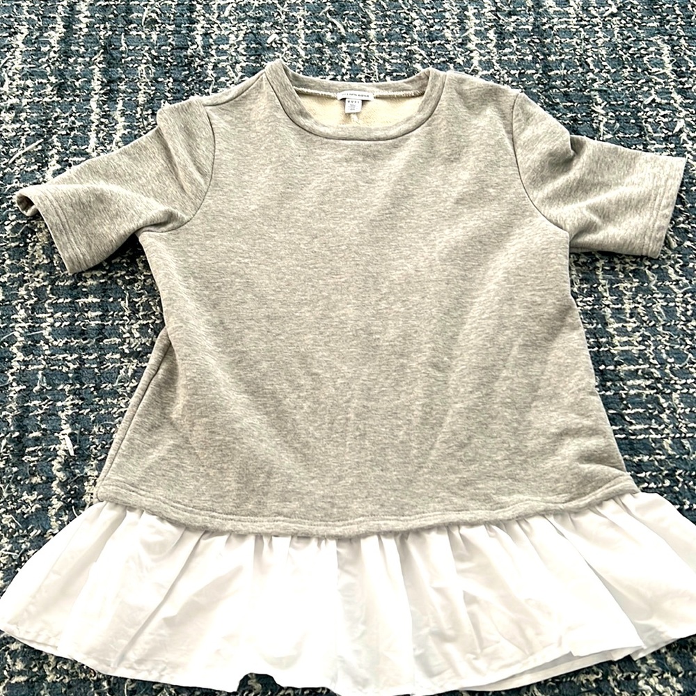 Grey cotton sweatshirt top with white ruffle
